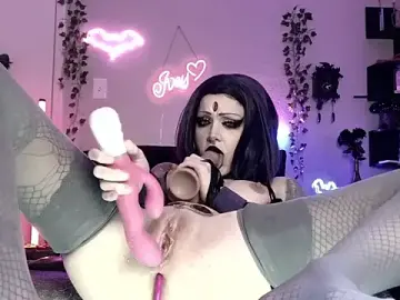 Stripchat Live Porn of Ivey_Strigoi
