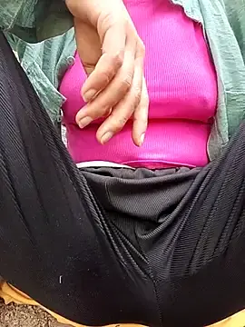 Stripchat Sex Cam of pitty_mymi