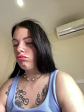 Stripchat Free Live Porn of Lola_Hale