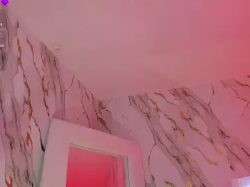 Stripchat Best live sex cam show of SophieHouston_