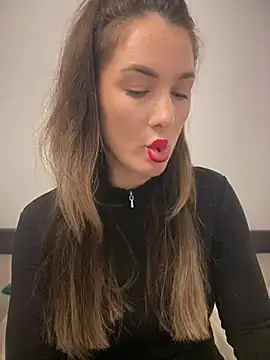 Stripchat Best Webcam of HotXMom_