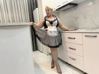 Xlovecam Nude Webcam of RoxanaGreatAss
