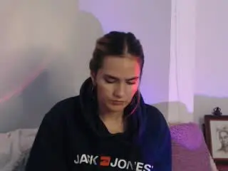 Xlovecam Live Sex of AmelieLautrec