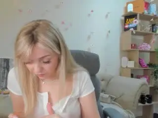 Xlovecam Sex Chat of SugarrX