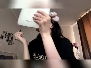 Xlovecam Live Porn of LaineNewmon