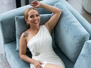 Xlovecam Adult Video Chat of AmberDillucca