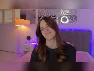 Xlovecam Live Sex Cam of LuisaClover