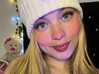 Xlovecam Nude Webcam of ShantalSummer