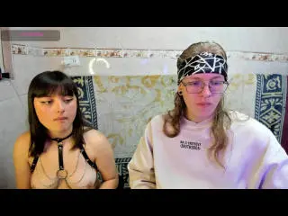 Xlovecam Live Porn of JinnLook