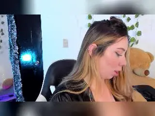 Xlovecam Free Porn Cam of JennyLawry