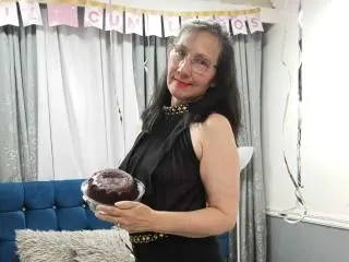 Xlovecam Free Live Porn of OrianaJhonson