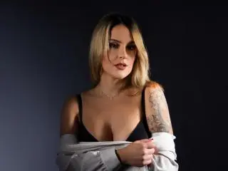 Xlovecam Adult Webcam of MollyPretty