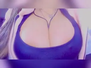 Xlovecam Best Webcam of MissGilliSquirty