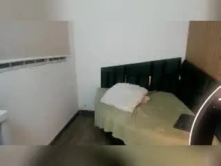 Xlovecam Private Sex Chat of Mishkaa