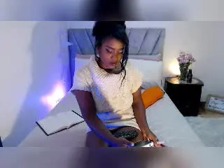 Xlovecam Adult Video Chat of Caylin