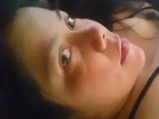 Xlovecam Live Porn of MirandaMilf69