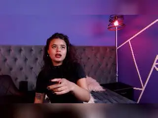 Xlovecam Sex Chat of ChiaraBella