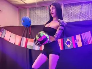 Xlovecam Free Porn Cam of ViolettaSquirt