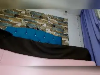 Xlovecam Sex Chat of BrunetteLiaSex