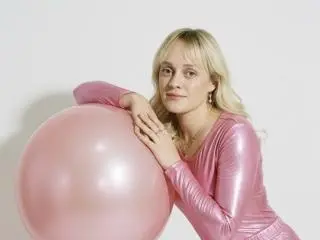 Xlovecam Live Porn of KiraHarra