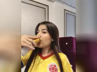 Xlovecam Sex Cam of IrisBlair