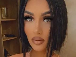 Xlovecam Adult Webcam of SelenaCruz
