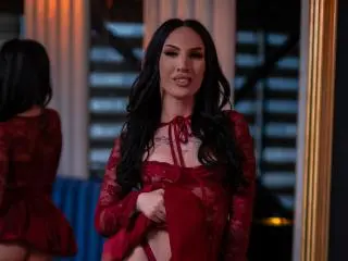 Xlovecam Live Sex of KyraReign