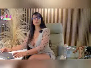 Xlovecam Live Porn of LuluSinclair