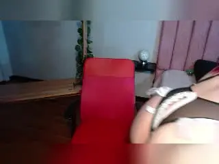 Xlovecam Nude Webcam of SaraJoyce
