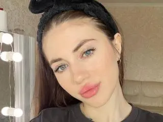 Xlovecam Adult Video Chat of FlorrieCappola